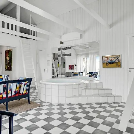 Holiday home Sydslugen Ii *